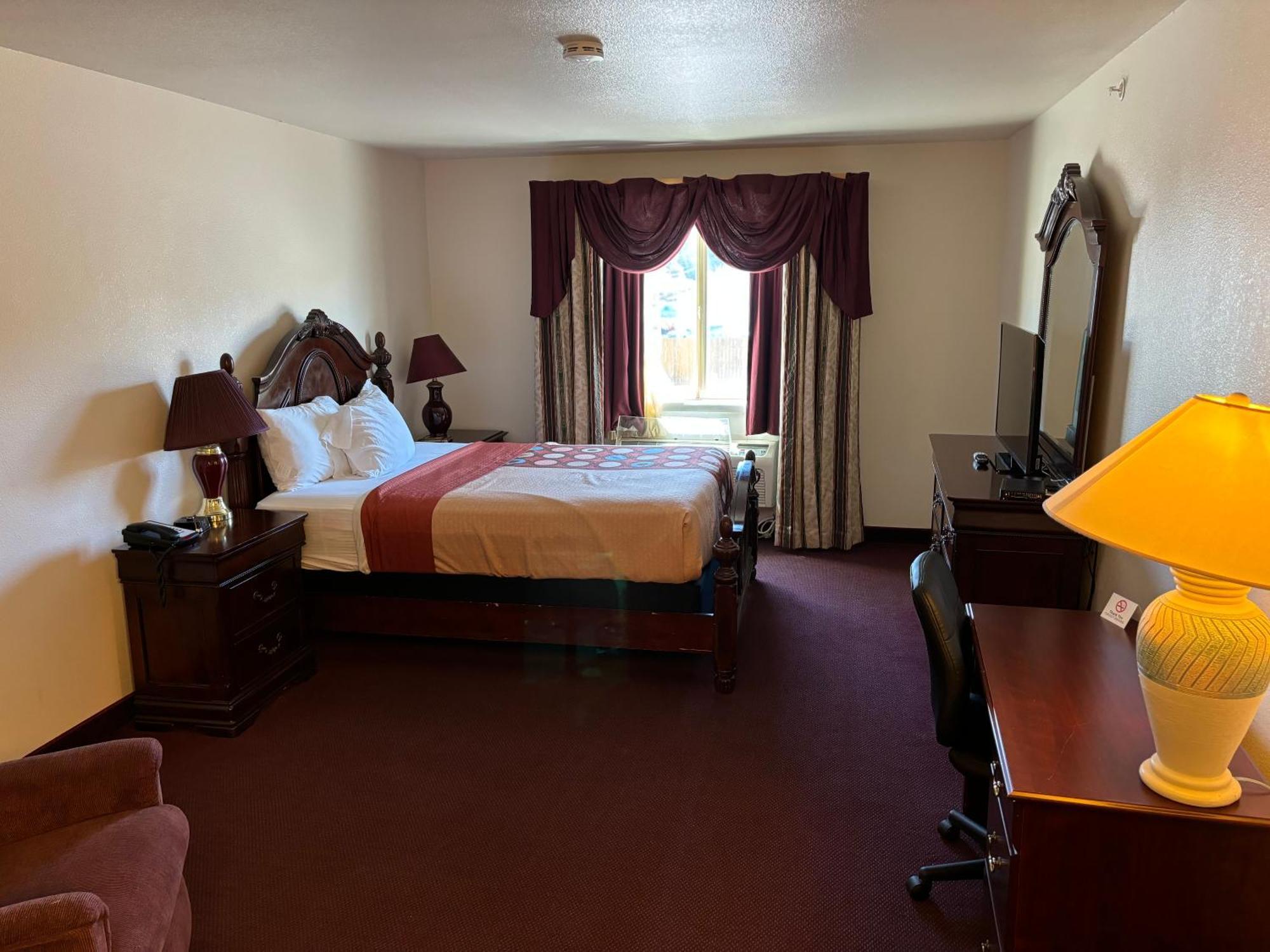 Super 8 By Wyndham Rexburg Hotel Екстериор снимка